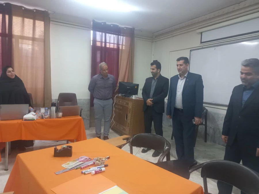 بازدید فرماندار و ریئس آموزش و پرورش شهرستان از فرایند مصاحبه تخصصی  2