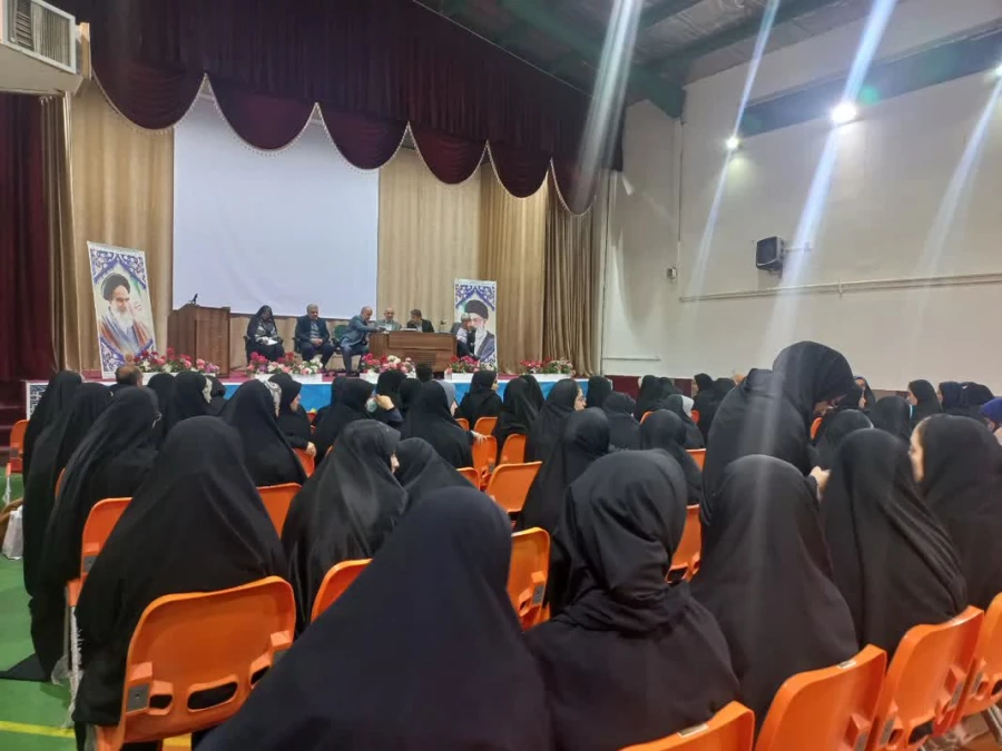 برگزاری نشست شبانه دانشجومعلمان خوابگاهی پردیس زینبیه با مسئولین دانشگاه فرهنگیان استان تهران 3