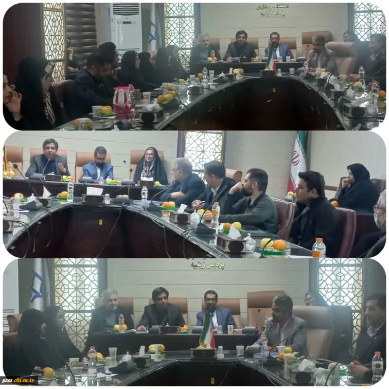 رونمایی از دو کتاب با حضور مسئولین شهرستان و پردیس زینبیه 2