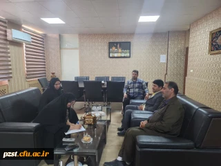 نشست اداره بنیاد شهید و اداره اوقاف شهرستان با پردیس زینبیه جهت برگزاری یادواره شهید ادواردو آنیلی