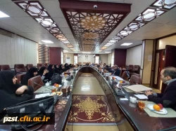 نشست هم اندیشی مسئولین پردیس با اساتید موظف و مدعو 3