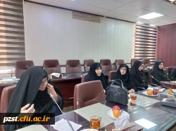 نشست هم اندیشی مسئولین پردیس با اساتید موظف و مدعو 5