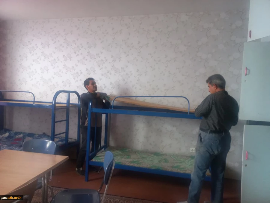 ادامه روند آماده سازی پردیس زینبیه برای شروع نیمسال دوم سال تحصیلی ۱۴۰۴-۱۴۰۳ به روایت تصویر (۴)

 2