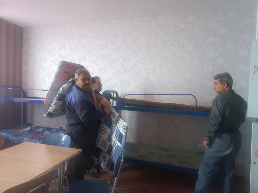 ادامه روند آماده سازی پردیس زینبیه برای شروع نیمسال دوم سال تحصیلی ۱۴۰۴-۱۴۰۳ به روایت تصویر (۴)

 4