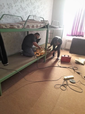 ادامه روند آماده سازی پردیس زینبیه برای شروع نیمسال دوم سال تحصیلی ۱۴۰۴-۱۴۰۳ به روایت تصویر (۴)

 5