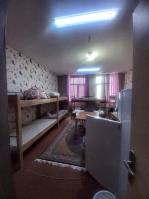 ادامه روند آماده سازی پردیس زینبیه برای شروع نیمسال دوم سال تحصیلی ۱۴۰۴-۱۴۰۳ به روایت تصویر (۴)

 9