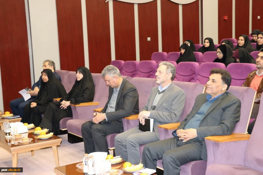  جلسه هم اندیشی توجه به افزایش کیفیت امکانات در سراهای دانشجویی و طبخ و توزیع غذا 
 5