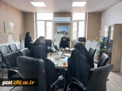 جلسه مسئولین جهت افزایش کیفیت طبخ و وضعیت سراهای دانشجویی با سرپرستان شبانه روزی و اعضای شورای صنفی