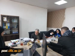 جلسه مسئولین جهت افزایش کیفیت طبخ و وضعیت سراهای دانشجویی با سرپرستان شبانه روزی و اعضای شورای صنفی