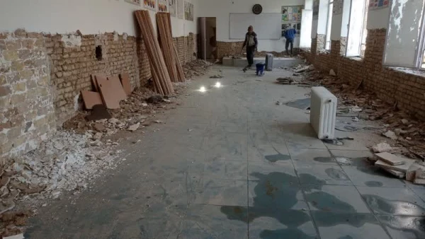 جلسه مسئولین جهت افزایش کیفیت طبخ و وضعیت سراهای دانشجویی با سرپرستان شبانه روزی و اعضای شورای صنفی