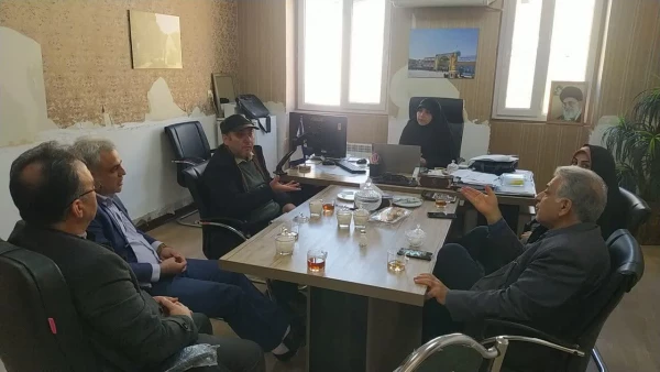جلسه مسئولین پردیس با خیرین منطفه جهت توسعه و تجهیز پردیس 3