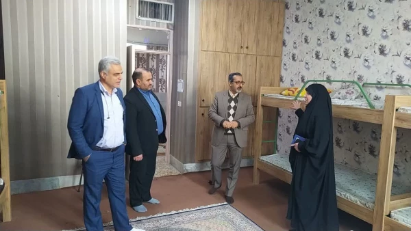 جلسه مسئولین پردیس با خیرین منطفه جهت توسعه و تجهیز پردیس 6