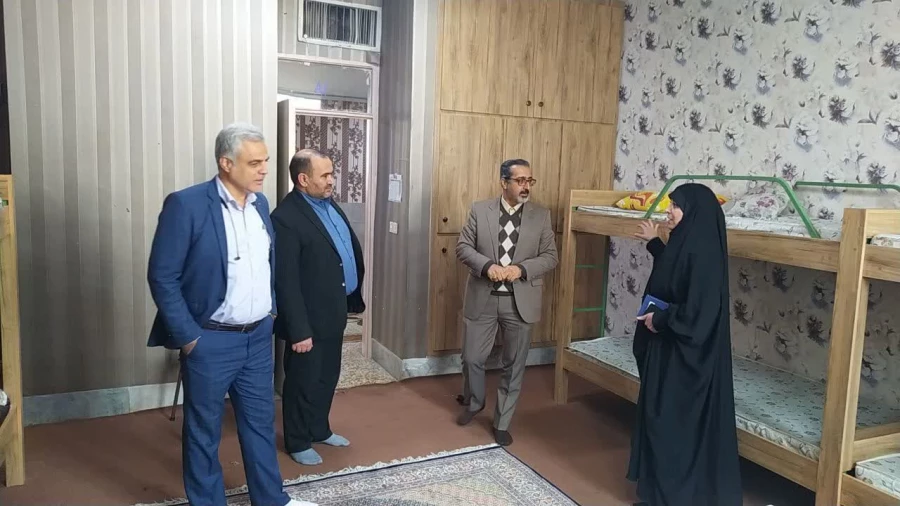 جلسه مسئولین پردیس با خیرین منطفه جهت توسعه و تجهیز پردیس 6