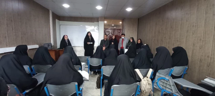 حضور  سرپرست  و مسئولان دانشگاه فرهنگیان پردیس زینبیه در مراسم تقدیم  قرآن های اهدائی از دفتر مقام معظم رهبری
 8