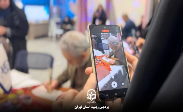  اجرای برنامه های فرهنگی دانشجو معلمان پردیس زینبیه در سی و دومین نمایشگاه بین المللی قرآن کریم 6