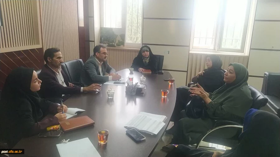 دیدار نوروزی مسئولین دانشگاه با فرمانداران شهرستان های پیشوا و ورامین 5