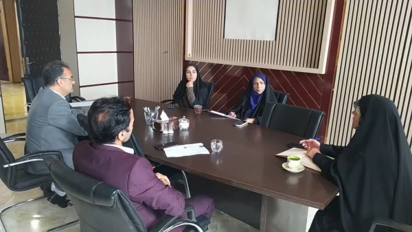 دیدار نوروزی مسئولین دانشگاه با فرمانداران شهرستان های پیشوا و ورامین 7