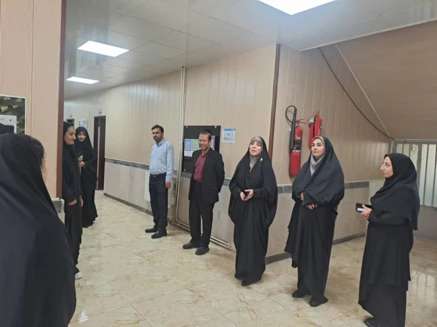 پیام تبریک و حضور سرپرست پردیس به مناسبت دهه کرامت و ولادت حضرت معصومه( س) و روز دختر در کلاس های درس 13