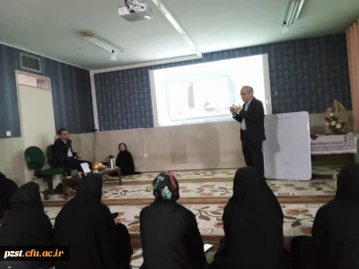 اکران اولین  فیلم از شب های فیلمی در پردیس زینبیه در هفته سراها