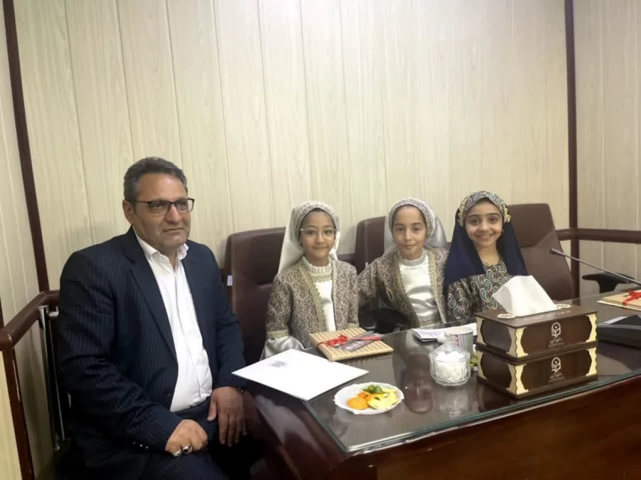 نشست بزرگداشت حکیم ابولقاسم فردوسی و حکیم عمر خیام 5