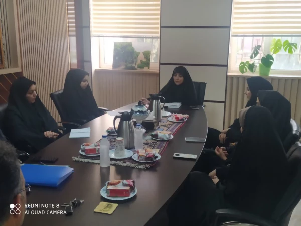 جلسه توجیهی مسئولین  با سرارزیابان،  مسئول بررسی مستندات و تسهیلگران  2