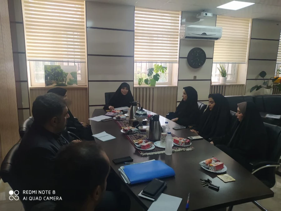 جلسه توجیهی مسئولین  با سرارزیابان،  مسئول بررسی مستندات و تسهیلگران  5