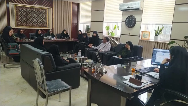 جلسه  مسئولان با  دانشجویان شورای صنفی جهت آماده سازی برای آغاز سال تحصیلی جدید 3