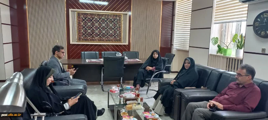 بازدید تیم ارزیابی، نظارت و تضمین کیفیت دانشگاه فرهنگیان استان تهران از روند برگزاری دومین روز امتحانات پردیس زینبیه 3