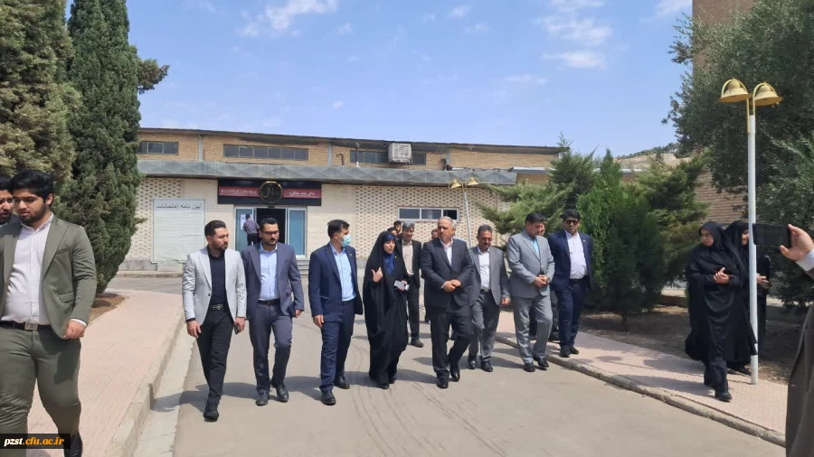 بازدید دکتر یوسف بهارلو ریئس اداره کل آموزش و پرورش شهرستان های استان تهران از روند آزمون اصلح مهارت آموزان ماده 28 5