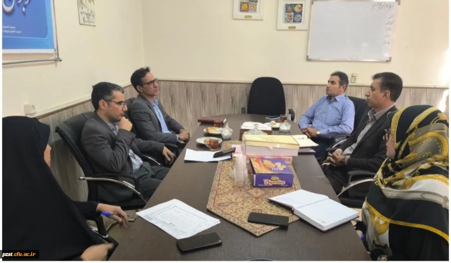 جلسه هماهنگی و کیفیت بخشی واحد کارورزی با روسای ادارات آموزش و پرورش پیشوا و ورامین 3