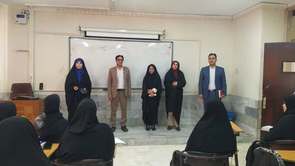 حضور سرپرست پردیس در کلاس ها جهت تبریک آغاز سال تحصیلی 1404-1405 2