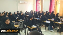 حضور سرپرست پردیس در کلاس ها جهت تبریک آغاز سال تحصیلی 1404-1405 4