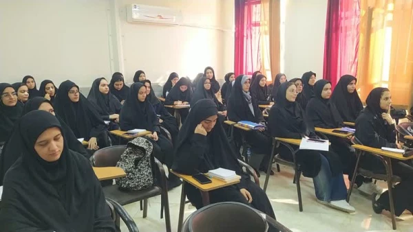 حضور سرپرست پردیس در کلاس ها جهت تبریک آغاز سال تحصیلی 1404-1405 4