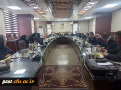 نشست صمیمانه معاونت آموزشی و تحصیلات تکمیلی دانشگاه فرهنگیان با اساتید موظف پردیس زینبیه 4