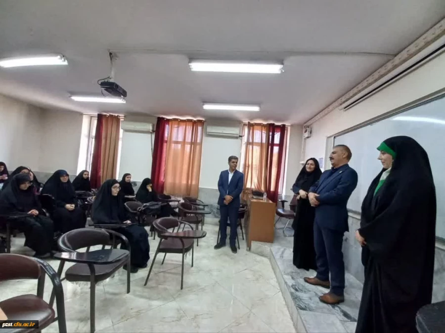  بازدید دکتر علیپور معاونت آموزشی و تحصیلات تکمیلی دانشگاه فرهنگیان و خانم دکتر پرک از پردیس زینبیه 3