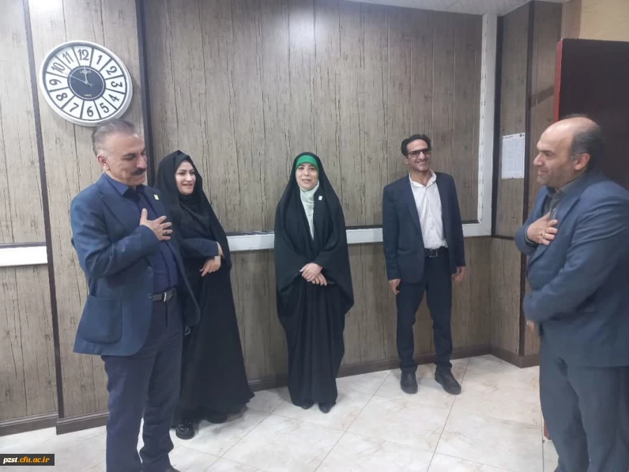  بازدید دکتر علیپور معاونت آموزشی و تحصیلات تکمیلی دانشگاه فرهنگیان و خانم دکتر پرک از پردیس زینبیه 5