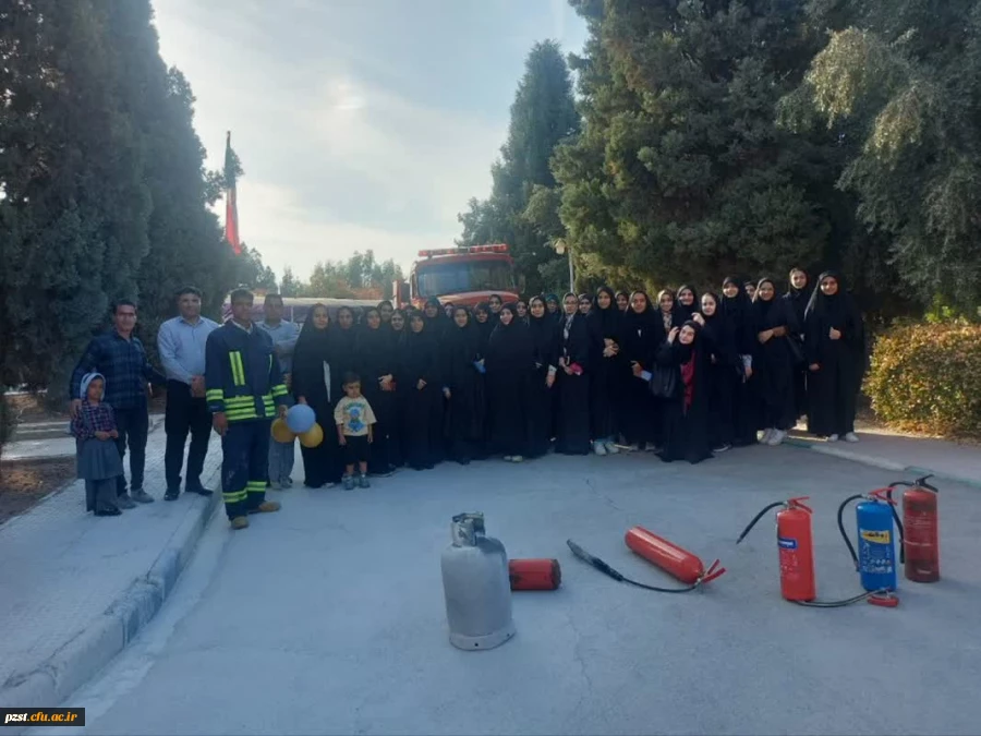 برگزاری کارگاه تخصصی «آموزش ایمنی و سلامت» با همکاری سازمان آتش نشانی در پردیس زینبیه 2