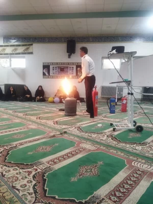 برگزاری کارگاه تخصصی «آموزش ایمنی و سلامت» با همکاری سازمان آتش نشانی در پردیس زینبیه 4