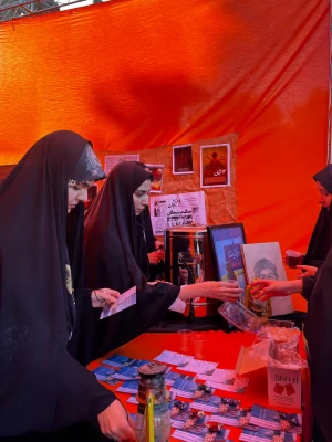 حضور پرشور خانواده بزرگ پردیس زینبیه دانشگاه فرهنگیان در راهپیمایی ۱۳ آبان 3