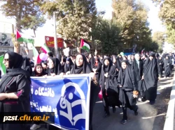 حضور پرشور خانواده بزرگ پردیس زینبیه دانشگاه فرهنگیان در راهپیمایی ۱۳ آبان 4