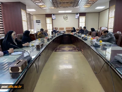نشست تخصصی مسئولان پردیس با اعضای هیات علمی