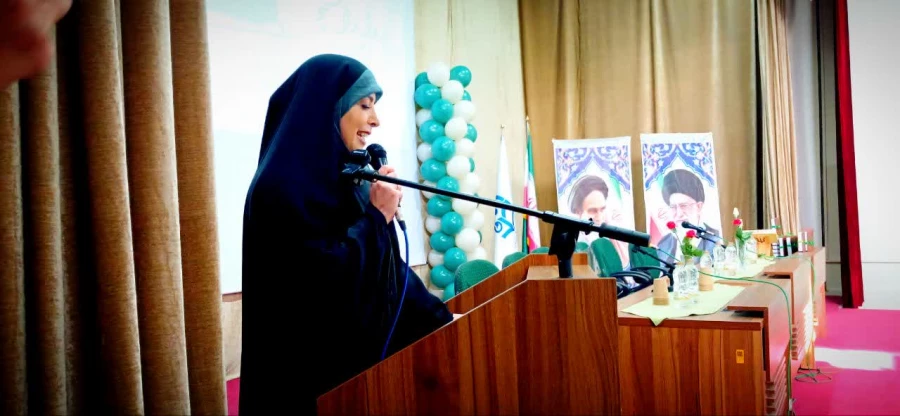 برگزاری مراسم پرشکوه روز دانشجو در پردیس زینبیه 8