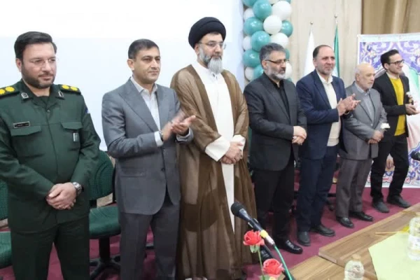 برگزاری مراسم باشکوه روز دانشجو در پردیس زینبیه 5