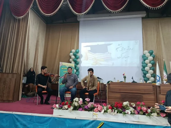 برگزاری مراسم باشکوه روز دانشجو در پردیس زینبیه 10