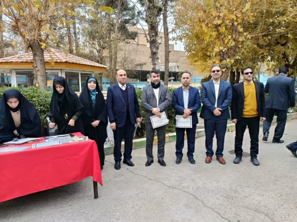 برگزاری مراسم باشکوه روز دانشجو در پردیس زینبیه 12