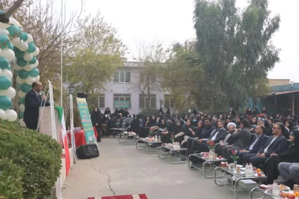 برگزاری مراسم باشکوه روز دانشجو در پردیس زینبیه 17