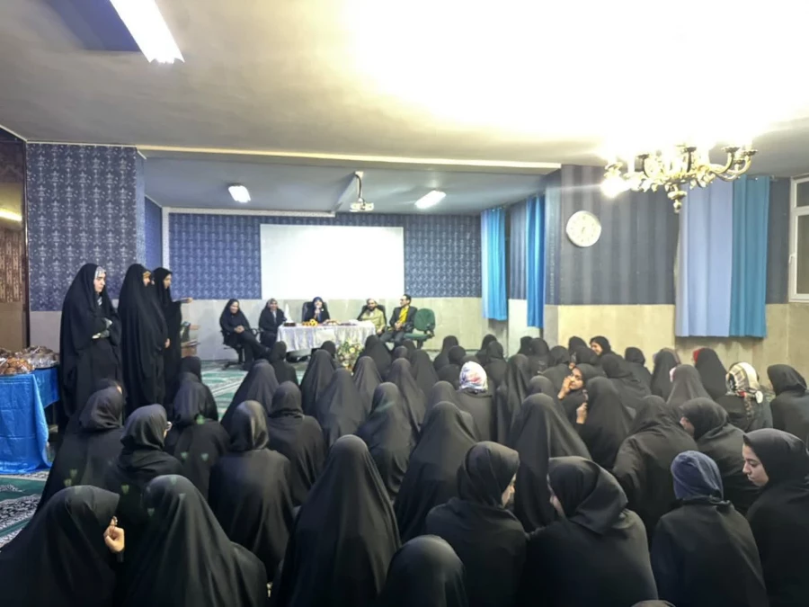 نشست صمیمانه ای در سرای دانشجویی به مناسبت میلاد با سعادت حضرت فاطمه (س) و روز زن  2