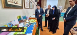 بازدید مسئولین از  نمایشگاه آثار پژوهشی، هنری و دست سازه های خلاقانه و اندیشه محور استادان و دانشجویان 9