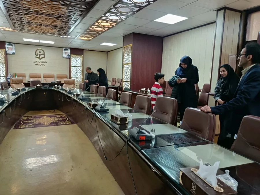بازدید معاونان حوزه مالی اداری و پژوهش دانشگاه فرهنگیان استان تهران از پردیس زینبیه 4