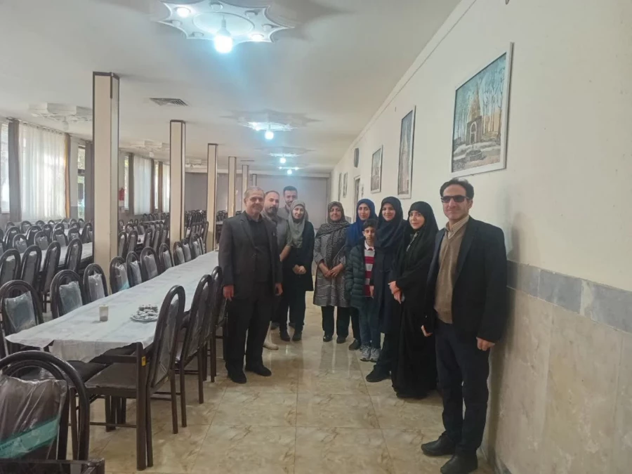 نشست صمیمانه معاونان حوزه مالی ـ اداری و پژوهش دانشگاه فرهنگیان استان تهران با همکاران زینبیه 7